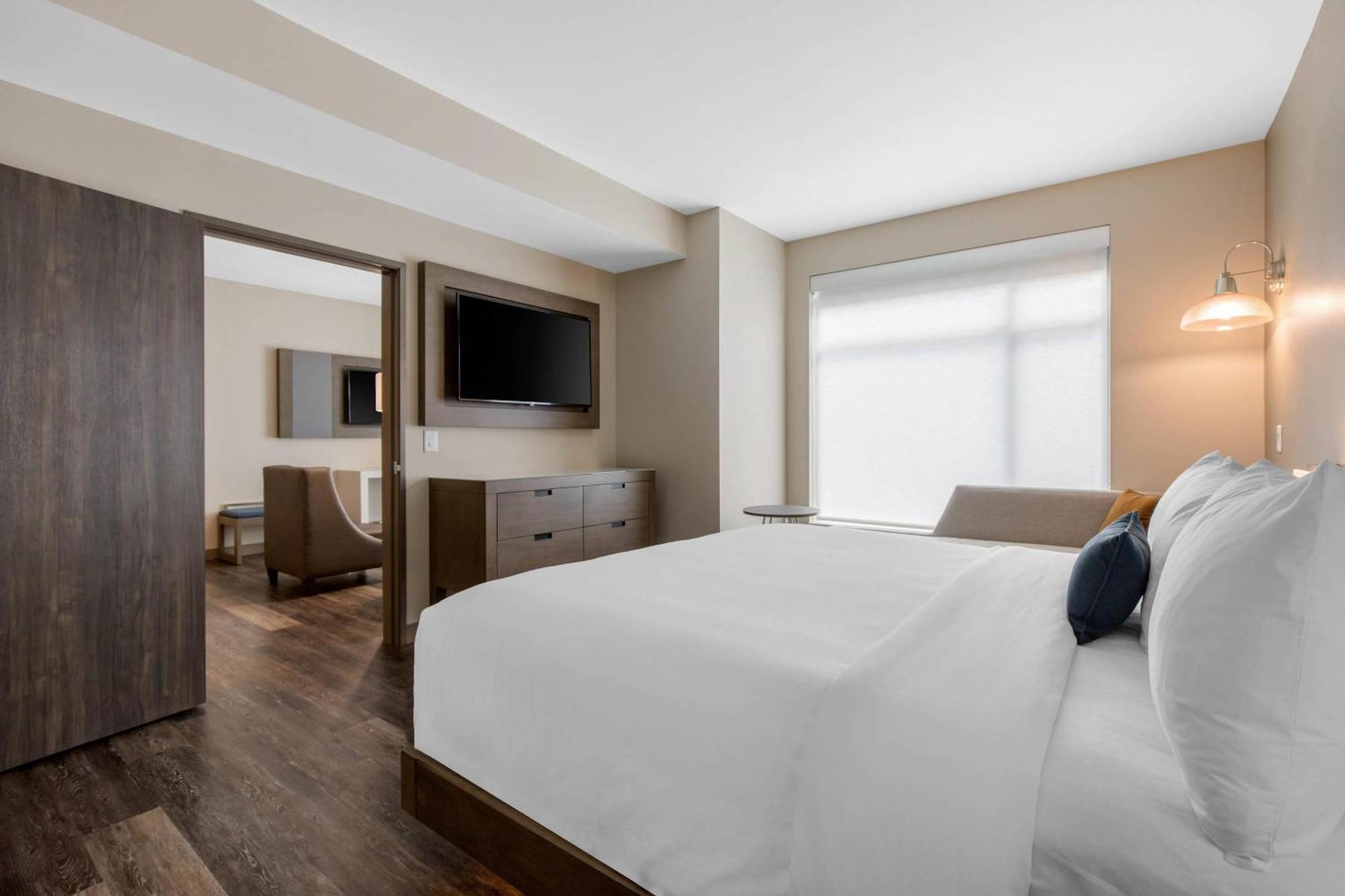 แคมเบรีย โฮเทล เมานต์ เพลเซนต์ - ชาร์ลส์ตัน Hotel ชาร์ลสตัน ภายนอก รูปภาพ