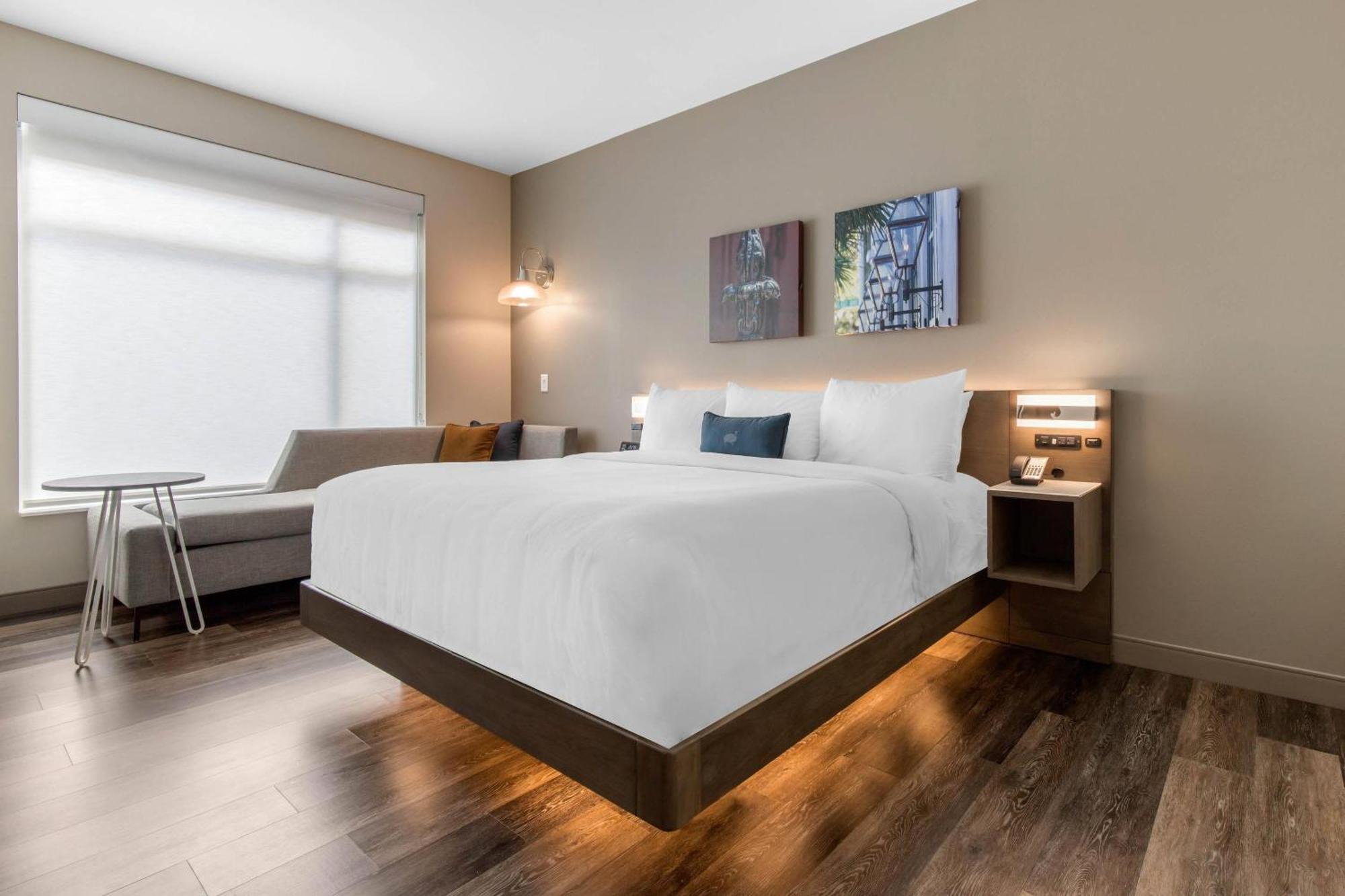 แคมเบรีย โฮเทล เมานต์ เพลเซนต์ - ชาร์ลส์ตัน Hotel ชาร์ลสตัน ภายนอก รูปภาพ