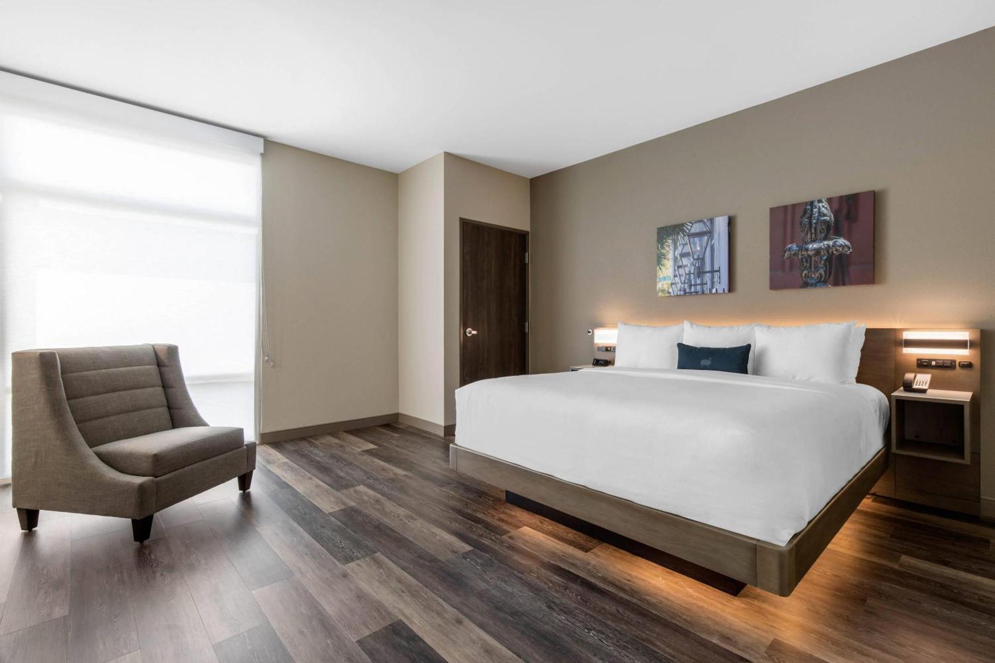 แคมเบรีย โฮเทล เมานต์ เพลเซนต์ - ชาร์ลส์ตัน Hotel ชาร์ลสตัน ภายนอก รูปภาพ